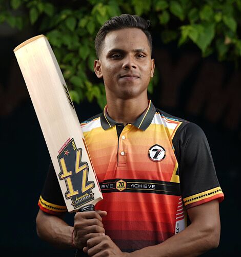 7T7T Gold Edition Cricket Bat