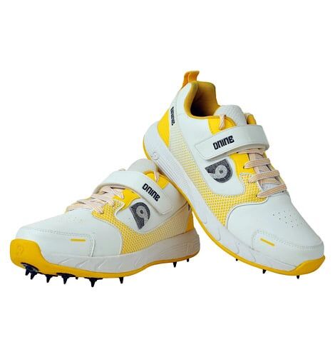 D9 Premium Kings Cricket Bowling Shoes