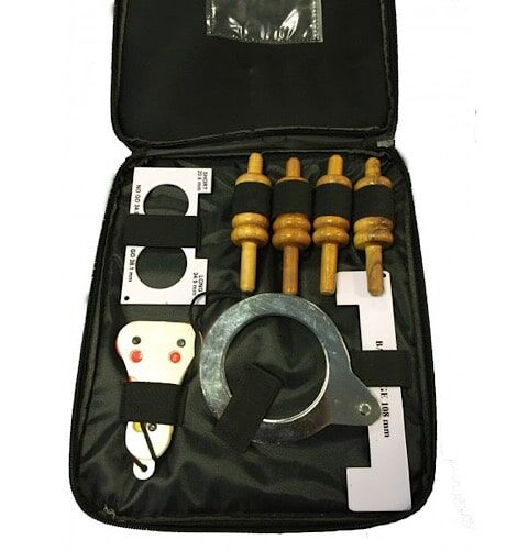 Aero Cricket Umpires Set