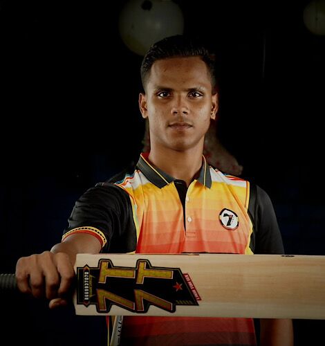 7T7T Gold Edition Cricket Bat